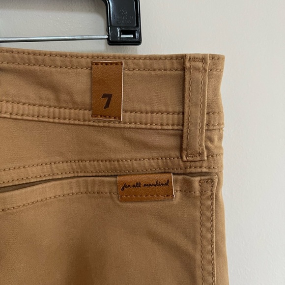 7 For All Mankind NWT Darted Boyfriend Jogger in Sateen Tan Safari, 31 - Picture 9 of 16